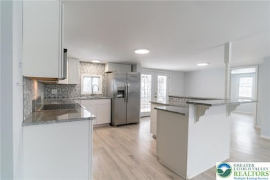 132 Snyder Ave, McAdoo, PA 18237 - photo 6