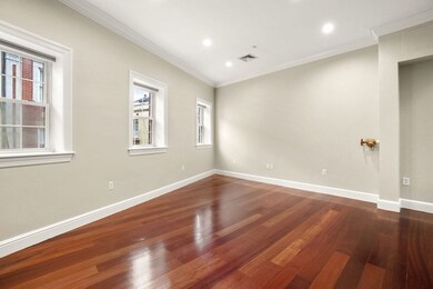 137 Salem St unit 4, Boston, MA 02113 - photo 2