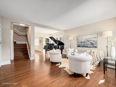 213 Walker Ave, Clarendon Hills, IL 60514 - photo 4