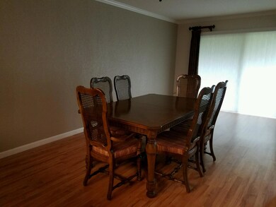 DiningRoom