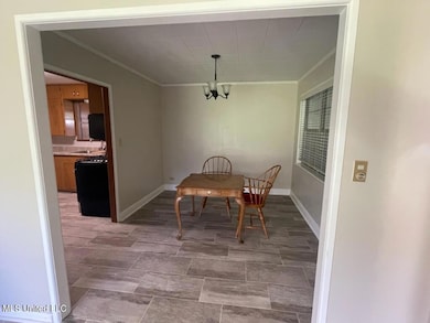 2083 Martin Rd, Summit, MS 39666 - photo 5