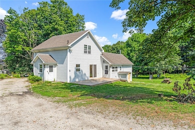 214 Highland Rd, Tiverton, RI 02878 - photo 2