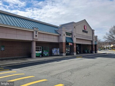 2312 Hunters Square Ct, Reston, VA 20191 - photo 6