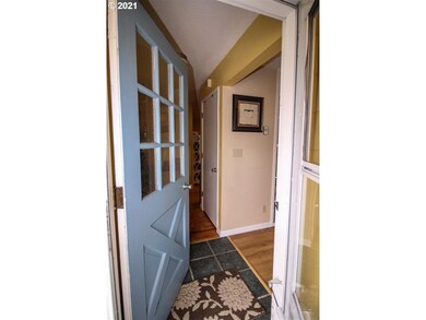 3315 17th Ave, Forest Grove, OR 97116 - photo 4