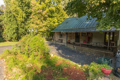 824 Jefferson St, Newburgh, IN 47630 - photo 5