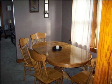 103 W Hefron St, Washington, IN 47501 - photo 7