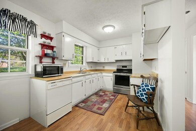 258 Dutton Cir, Jamestown, KY 42629 - photo 5