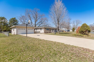 9034 Fremont Ave S, Bloomington, MN 55420 - photo 2