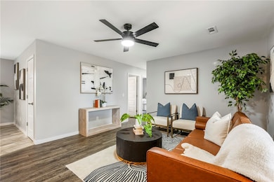 1321 Rolling Oaks Dr, Rogers, AR 72756 - photo 6