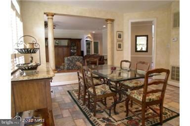 12814 Holly Grove Ct, Fairfax, VA 22033 - photo 5