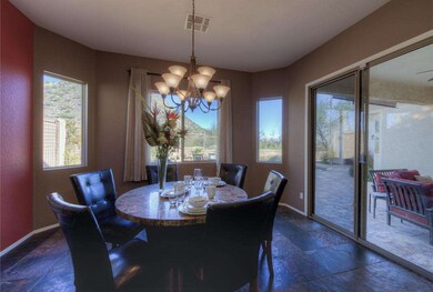 003_Dining Room