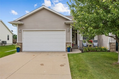 1600 Hunters Creek Way unit 1600, Marion, IA 52302 - photo 2