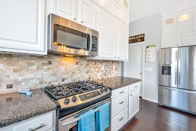 2640 Yucca Kitchen 2