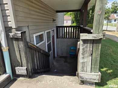 512 S Beveridge St unit 16, Carbondale, IL 62901 - photo 2