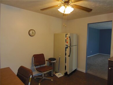 237 5th Ave, New Kensington, PA 15068 - photo 4