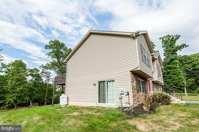 397 Leviticus Dr, Bunker Hill, WV 25413 - photo 3