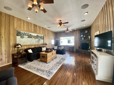 1870 Limekiln Rd, Tennessee Ridge, TN 37178 - photo 6