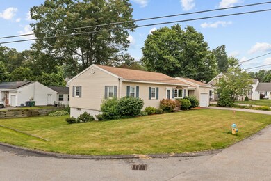 14 Beaver St, Nashua, NH 03063 - photo 3