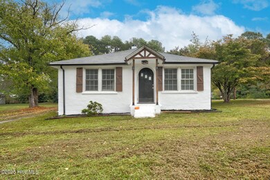 111 S May St, Spring Hope, NC 27882 - photo 2