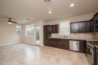 3740 Euphoria Way, Clovis, CA 93619 - photo 4