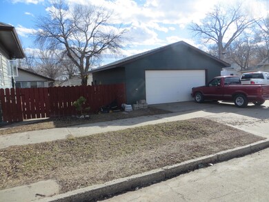 Garage<|><|>
