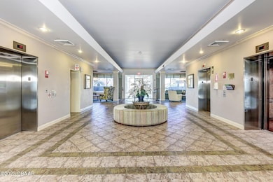 24-Lobby-Area