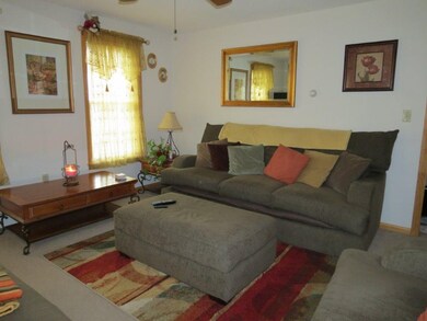 12 Grove St, Rochester, NH 03868 - photo 5