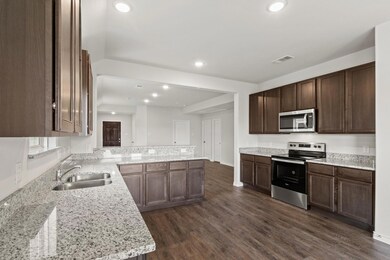 1703 Luke St, Ennis, TX 75119 - photo 6