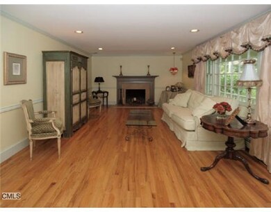 95 Rockridge Ln, Stamford, CT 06903 - photo 5