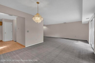 811 Schley Ave, Toms River, NJ 08755 - photo 4