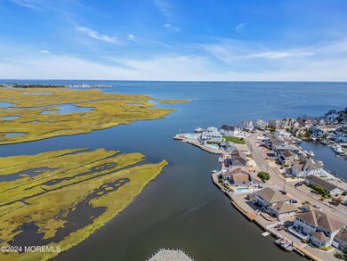 1018 Neosho Dr, Forked River, NJ 08731 - photo 4