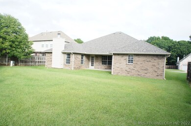 713 N Sweet Gum Ave, Broken Arrow, OK 74012 - photo 3