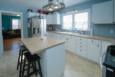 13 Monroe St-106