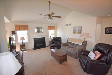 1242 Briarwood Ln, Easton, PA 18040 - photo 3