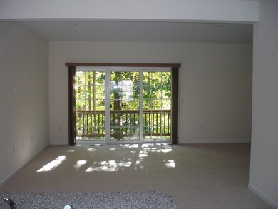 43 Hackett Hill Rd unit 31, Manchester, NH 03102 - photo 6