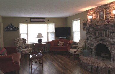 80 S Lisbon Rd, Lewiston, ME 04240 - photo 2