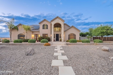 3770 E Graythorn Way