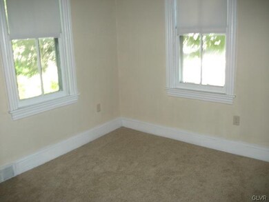 460 New St, Freemansburg, PA 18017 - photo 6