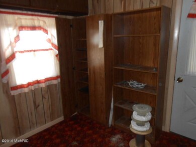 504 Forest Ave, Sturgis, MI 49091 - photo 5