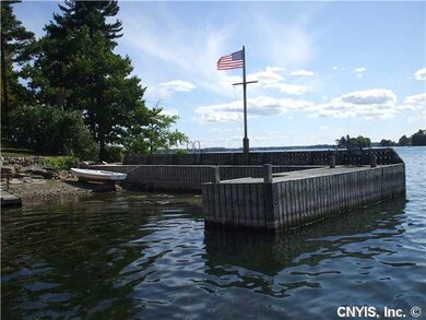 Waterfront/Dock/Pier