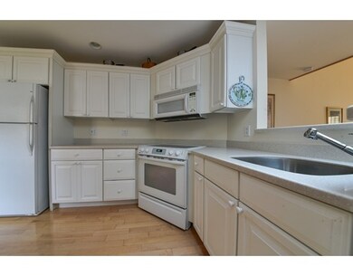 69 William Onthank Ln unit 69, Southborough, MA 01772 - photo 2