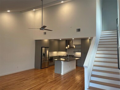 2204 Chunk Ct, Dallas, TX 75206 - photo 2