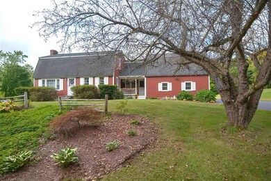 94 Scobie Pond Rd, Derry, NH 03038 - photo 4