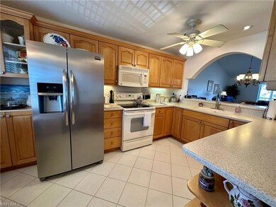 10686 Gulf Shore Dr unit 304, Naples, FL 34108 - photo 3
