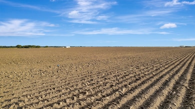 10647 Farm To Market Road 530, Edna, TX 77957 - photo 3