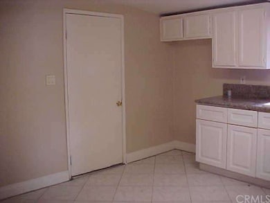 806 W Spruce St, Compton, CA 90220 - photo 4