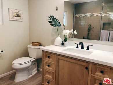 5035 Calderon Rd, Woodland Hills, CA 91364 - photo 2