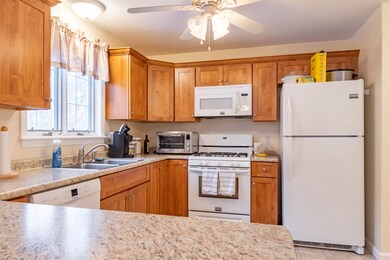 8 Harvest Ln unit U19, Nashua, NH 03063 - photo 6