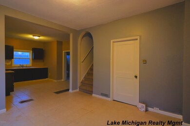 IMG_0013_4_5_Photographic.jpg