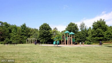 12104 Benjamin St, Beltsville, MD 20705 - photo 6